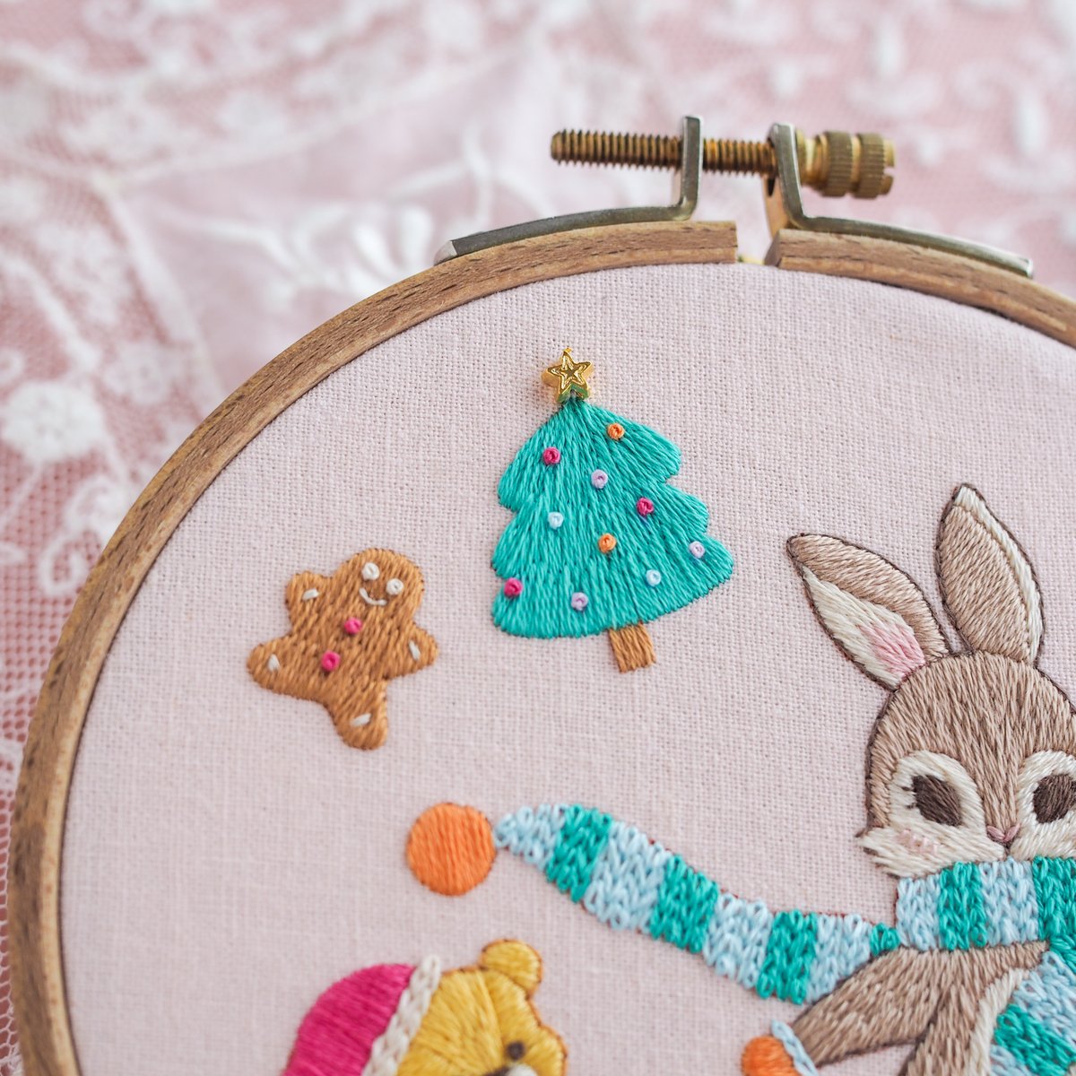 ちさき　刺繍 うさぎの風船 - YouTube