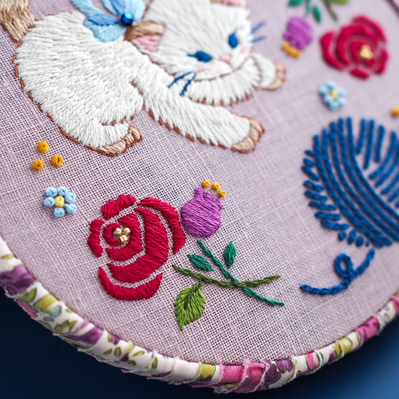 中国　猫　子猫　刺繍絵画　刺繍絵　刺繍画　掛け額　額入り　額縁 中国 猫 子猫 刺繍絵画 刺繍絵 刺繍画 掛け額 額入り 額縁 中国猫子猫