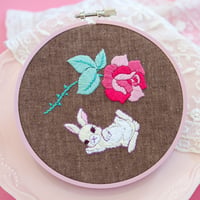刺繍原画『バラとうさぎ』