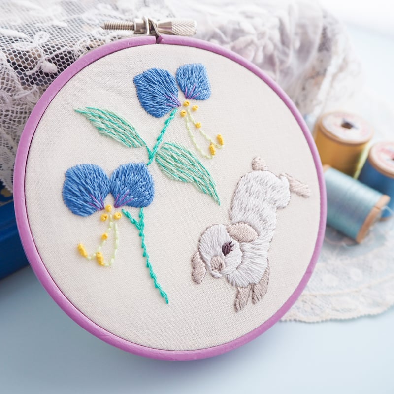 無料刺繍図案 うさぎと花 7月ツユクサ | spica-pika