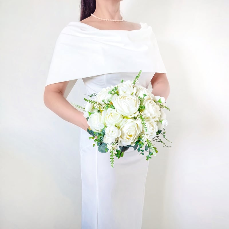 結婚式　造花 ブーケ　ホワイトローズ ホワイトローズとカスミソウのクラッチブーケ ウエディング
