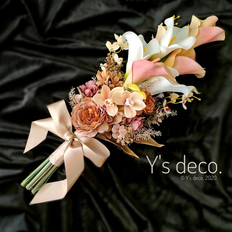 生花に見える】/くすみカラー ウェディングブーケ カラー くすみローズ