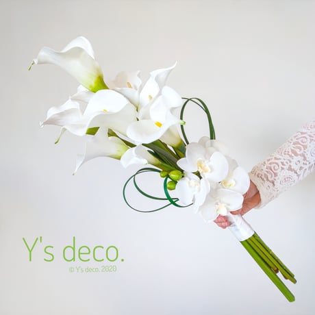 【生花に見える】/カラー 胡蝶蘭 白 ウェディングブーケ 高級造花 海外挙式、前撮り　披露宴　挙式　フォトウェディング ブートニア付き 造花ブーケ