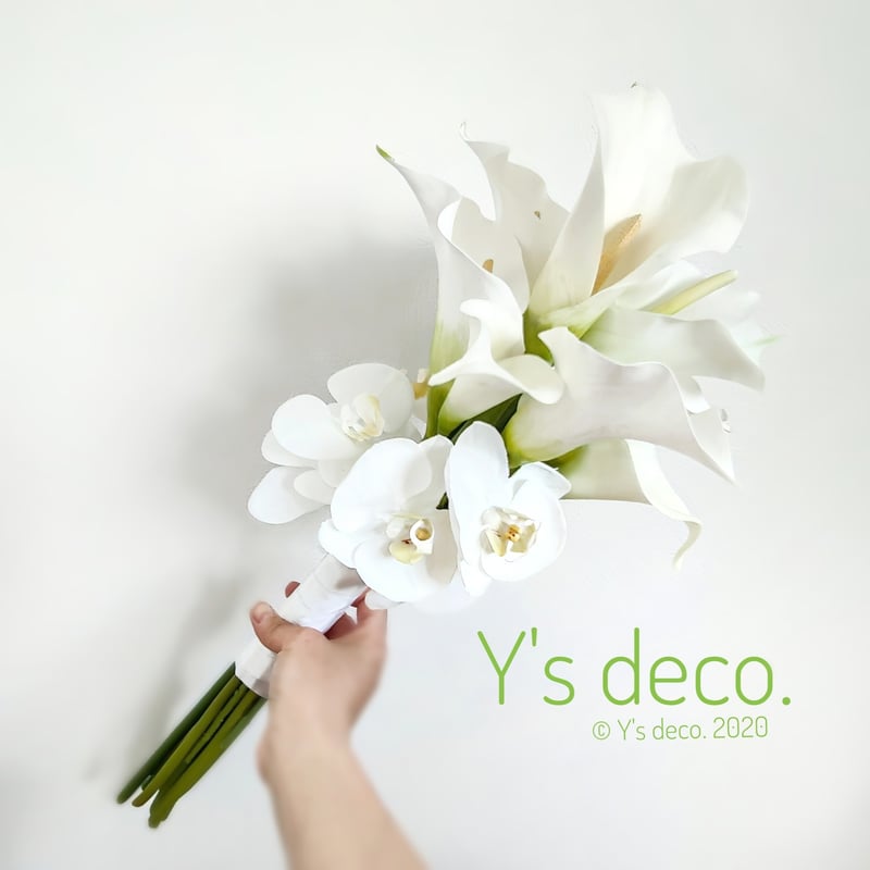 生花に見える】/カラーと胡蝶蘭のウェディングブーケ&ブートニア 高級