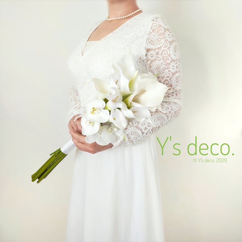生花に見える】/カラーと胡蝶蘭のウェディングブーケ&ブートニア 高級