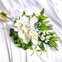 生花に見える 高級造花/ウェディングブーケ 白 プルメリア アンスリウム 南国 リゾート婚  前撮り 海外挙式 ウェディングブーケ