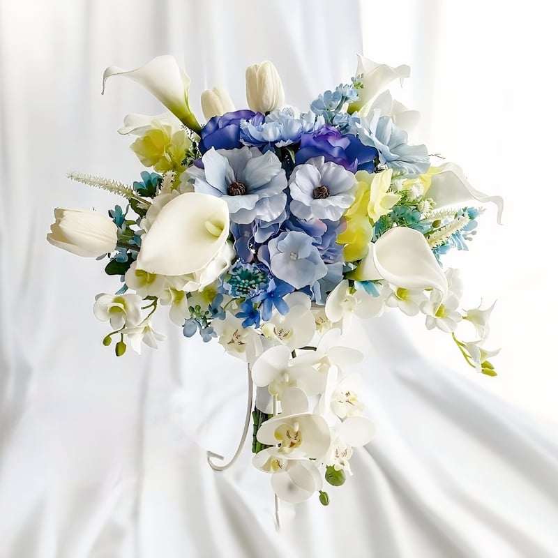 ホワイトアネモネとチューリップのパステルブーケ＆ブートニア ホワイトアネモネとチューリップのパステルブーケ＆ブートニア