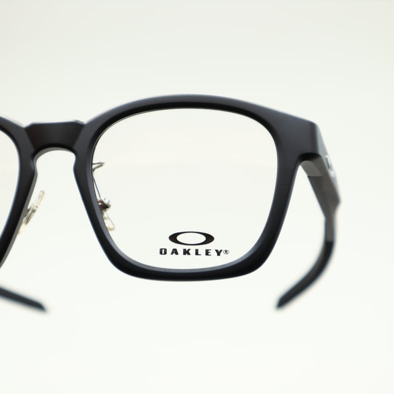 OAKLEY オークリー SHACKLE シャックル OX8197D-0150 | メガネのクギミヤ