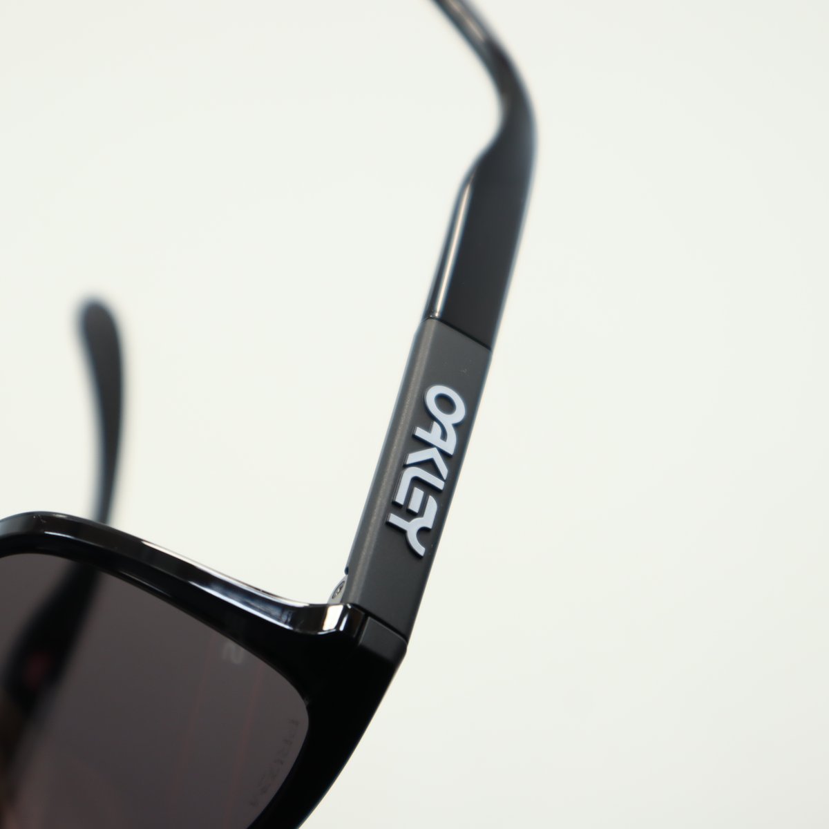 OAKLEY オークリー FROGSKINS RANGE フロッグスキンレンジ OAKLEY オークリー FROGSKINS RANGE フロッグスキンレンジ