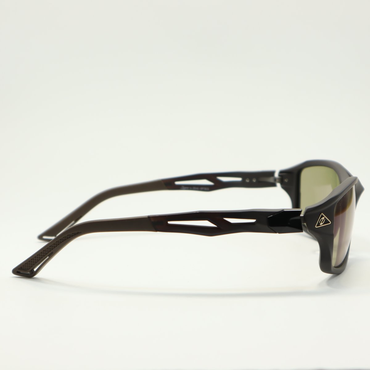 Zeque by ZEAL OPTICS (ゼクーバイジールオプティクス) STELTH (ス