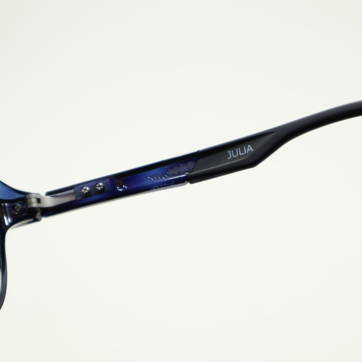 Zeque by ZEAL OPTICS (ゼクーバイジールオプティクス) Julia Zeque by ZEAL OPTICS (ゼクーバイジールオプティクス) Julia