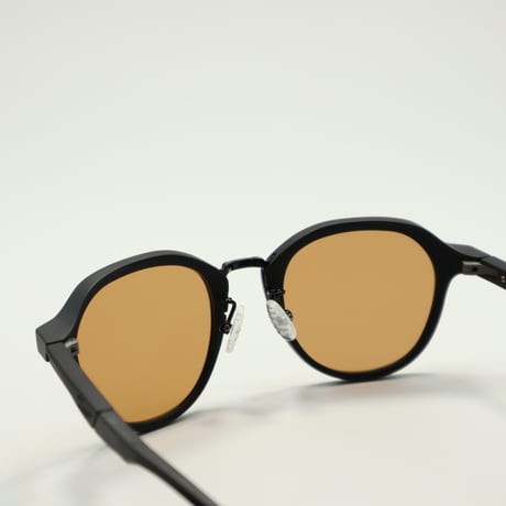 Zeque by ZEAL OPTICS (ゼクーバイジールオプティクス) Julia (ジュリア) / MATTE BLACK / LUSTER ORANGE / F2141