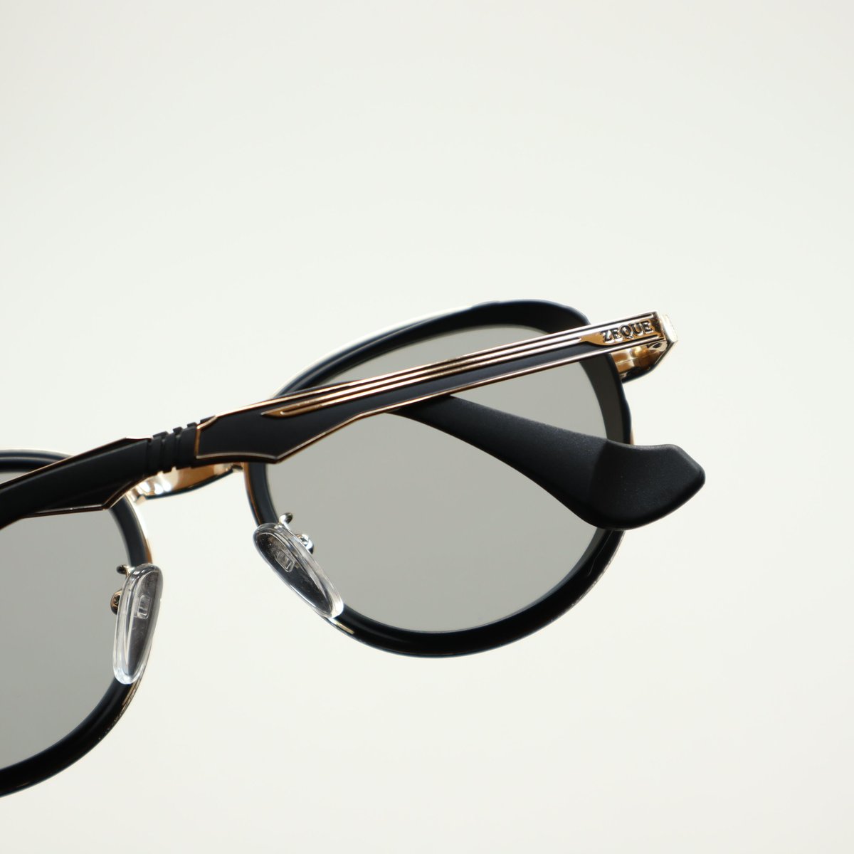 Zeque by ZEAL OPTICS (ゼクーバイジールオプティクス) Gibson Zeque by ZEAL OPTICS (ゼクーバイジールオプティクス) Gibson