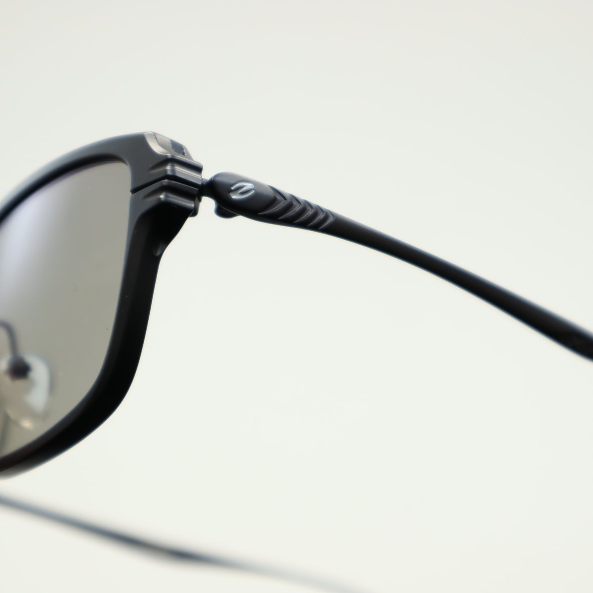 Zeque by ZEAL OPTICS (ゼクー) JAKE (ジェイク) / MATTE
