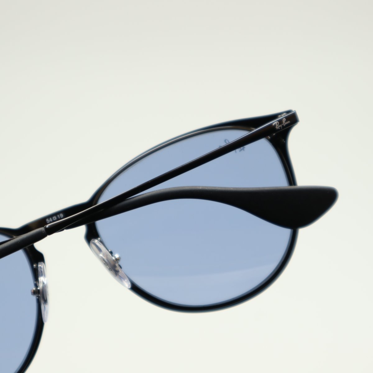 Ray-Ban レイバン RB3539 002/80 ERIKALブルー 楽天市場】レイバン サングラス エリカ RB3539 002/80 54 薄い色
