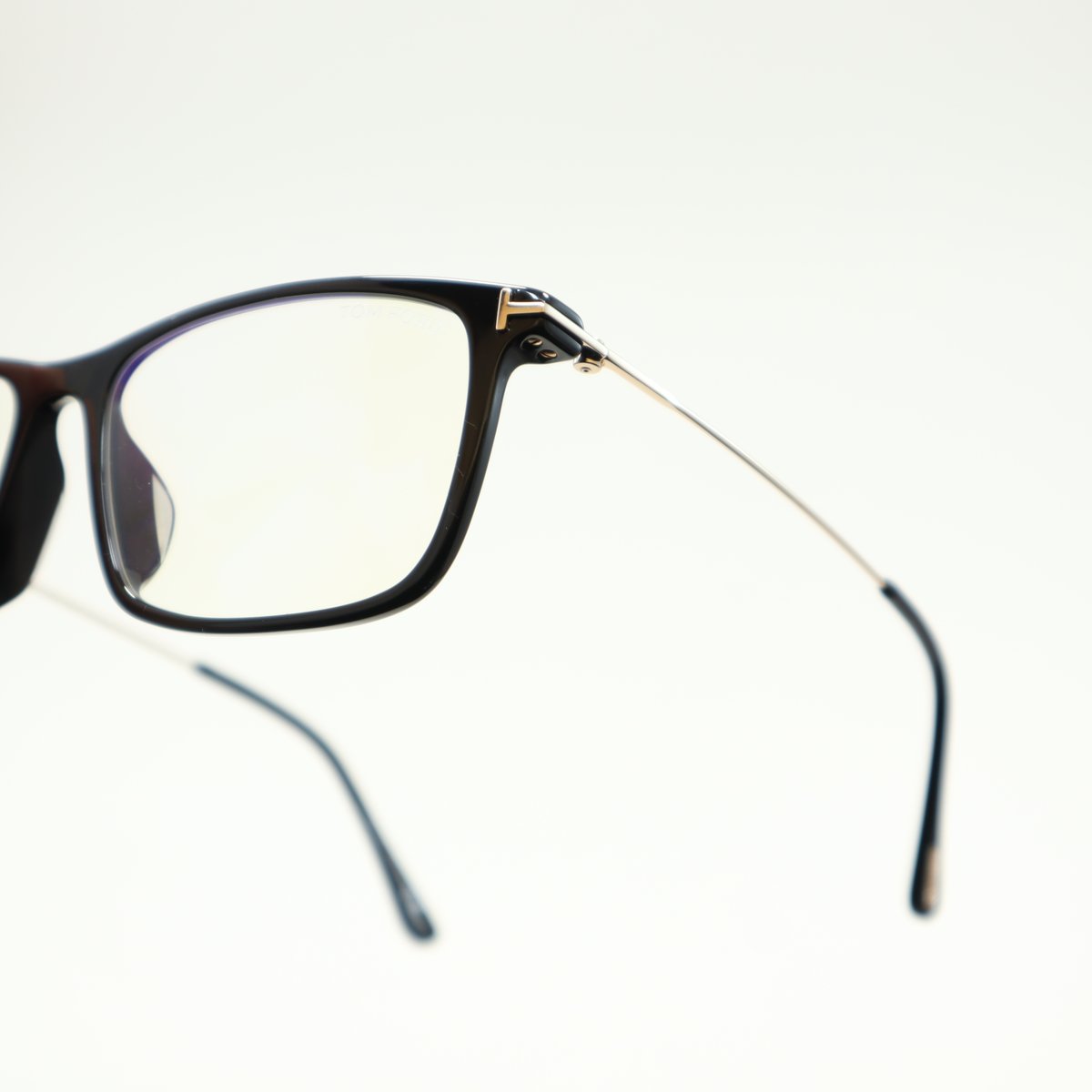 TOM FORD トムフォード TF5758-F-B 001 | メガネのクギミヤ