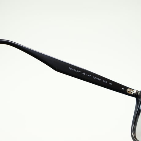 Ray-Ban レイバン RB4258-F 601/87  ライトグレーレンズ