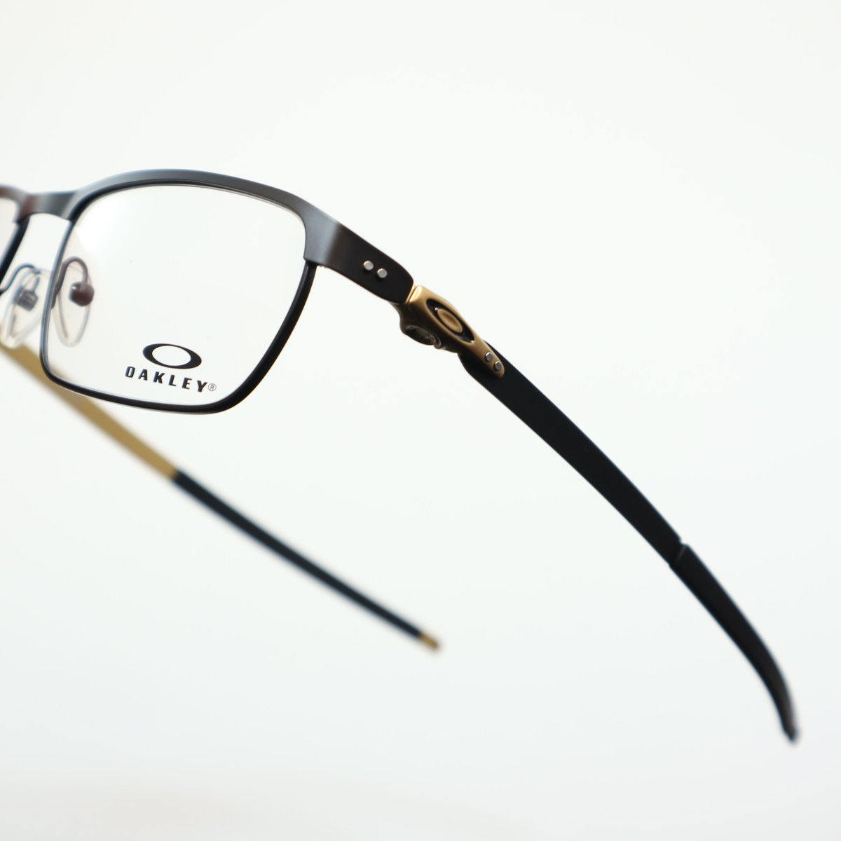 OAKLEY オークリーTINCUP ティンカップ OX3184-1054 サテンブラック/ゴ