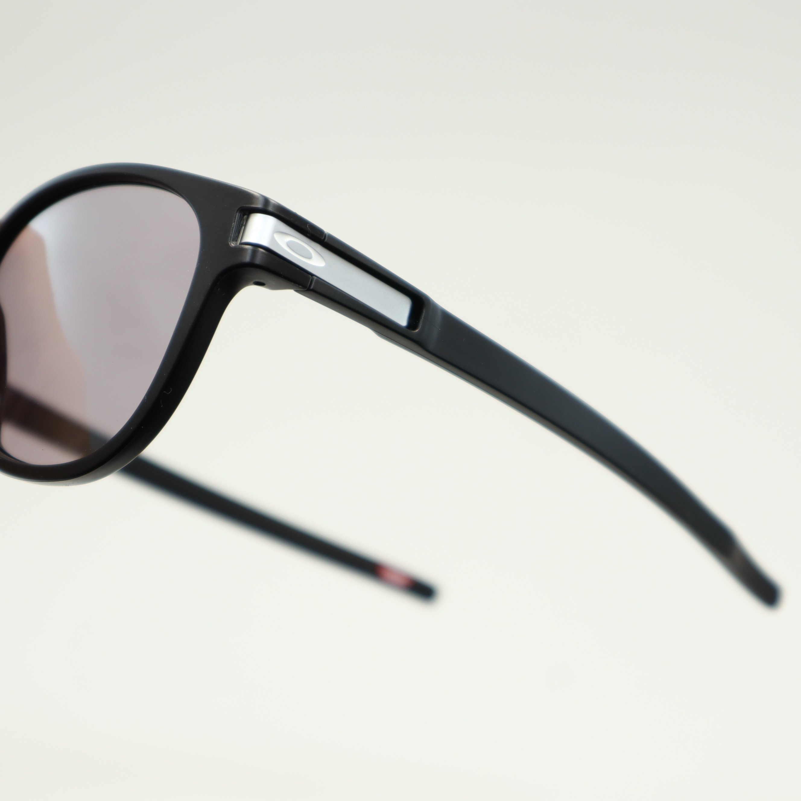 OAKLEY オークリー Latch ラッチ Matte Black / Prizm Sla