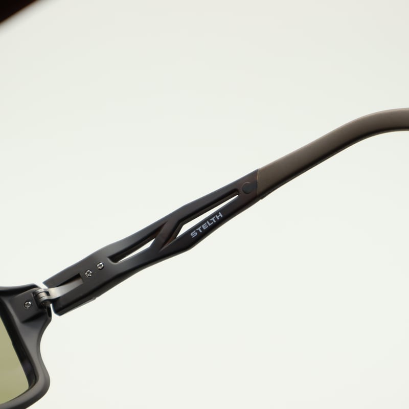 Zeque by ZEAL OPTICS (ゼクーバイジールオプティクス) STELTH (ス
