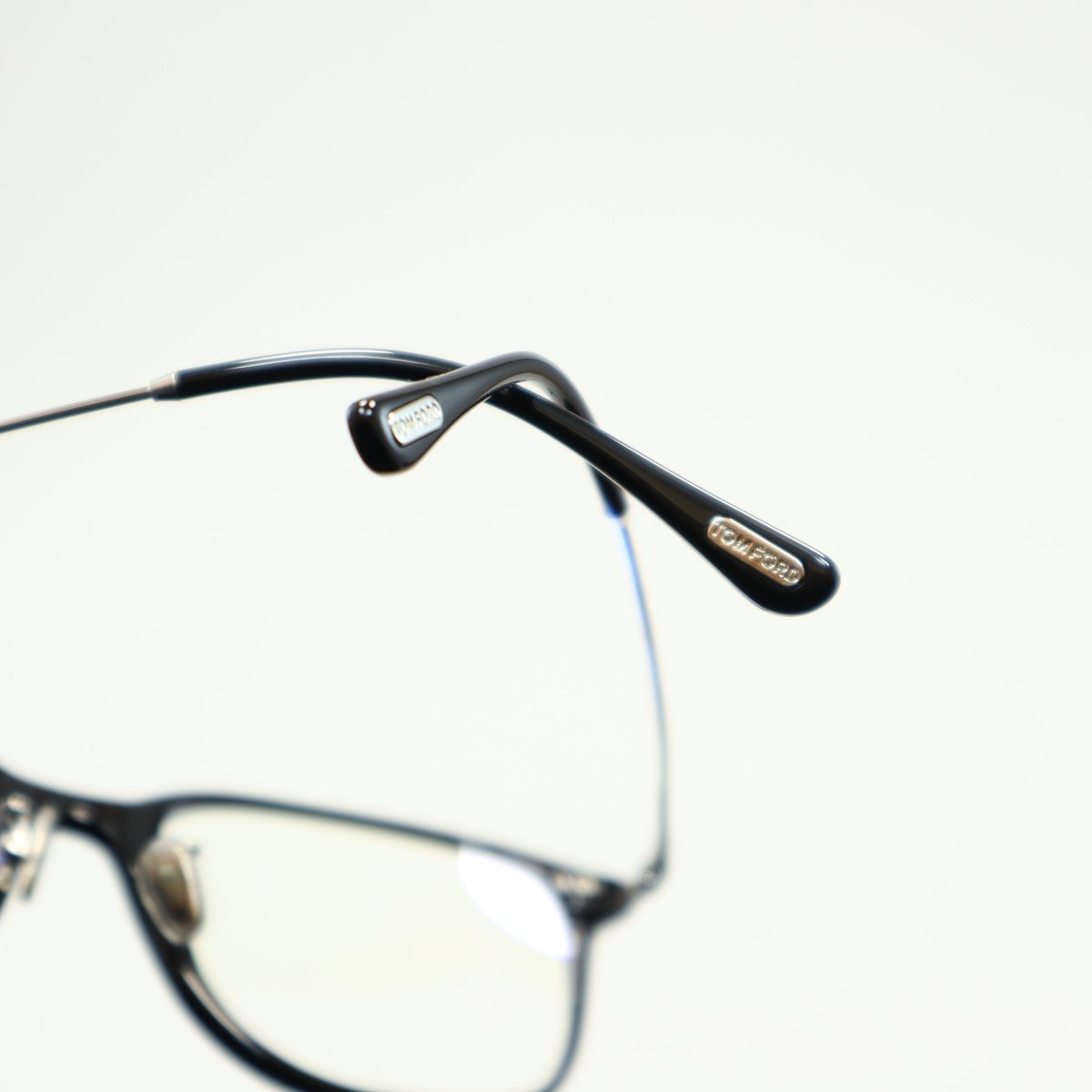 TOM FORD トムフォード TF5715-D-B 001 | メガネのクギミヤ