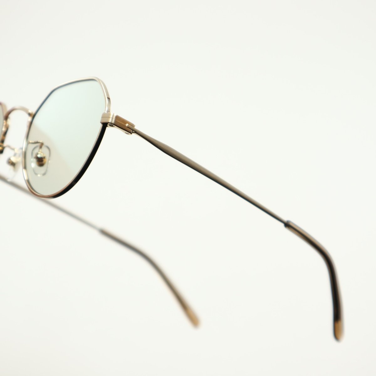NEW. ニュー /MAYA マヤ c-2 shirring gold | メガネのクギミヤ NEW. ニュー /MAYA マヤ c-2 shirring gold | メガネのクギミヤ