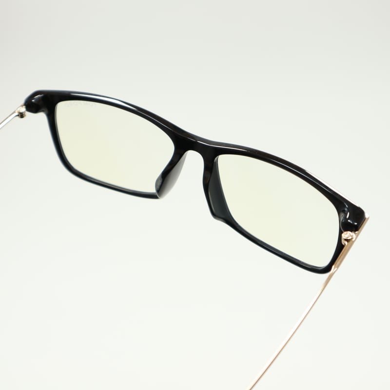 TOM FORD トムフォード TF5758-F-B 001 | メガネのクギミヤ