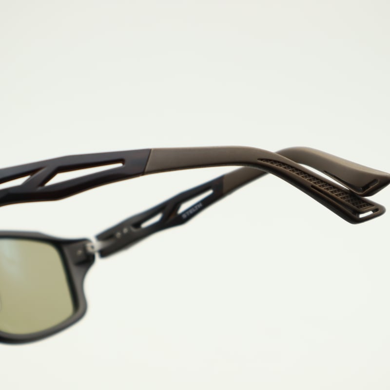 Zeque by ZEAL OPTICS (ゼクーバイジールオプティクス) STELTH (ス
