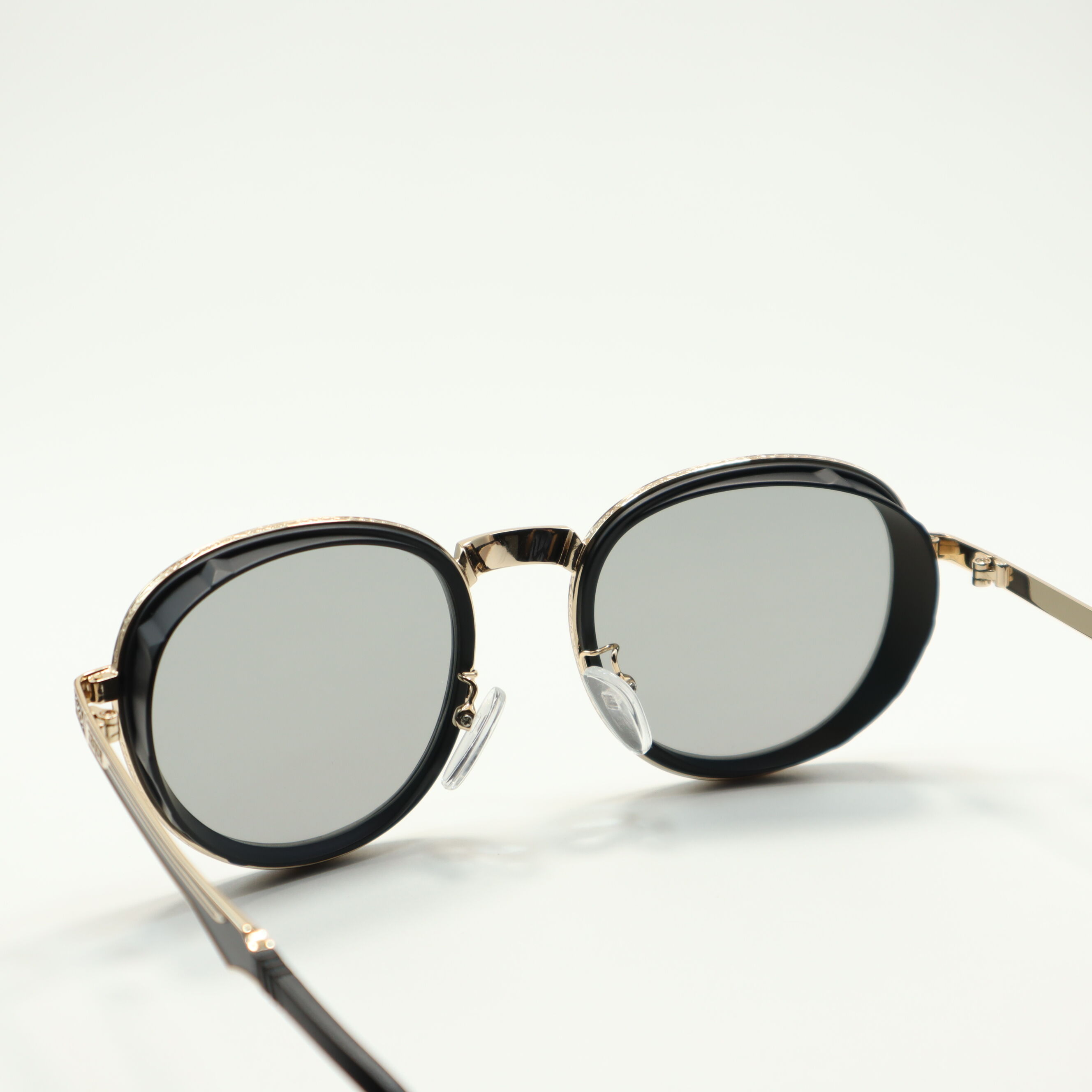 Zeque by ZEAL OPTICS (ゼクーバイジールオプティクス) Gibson (ギ