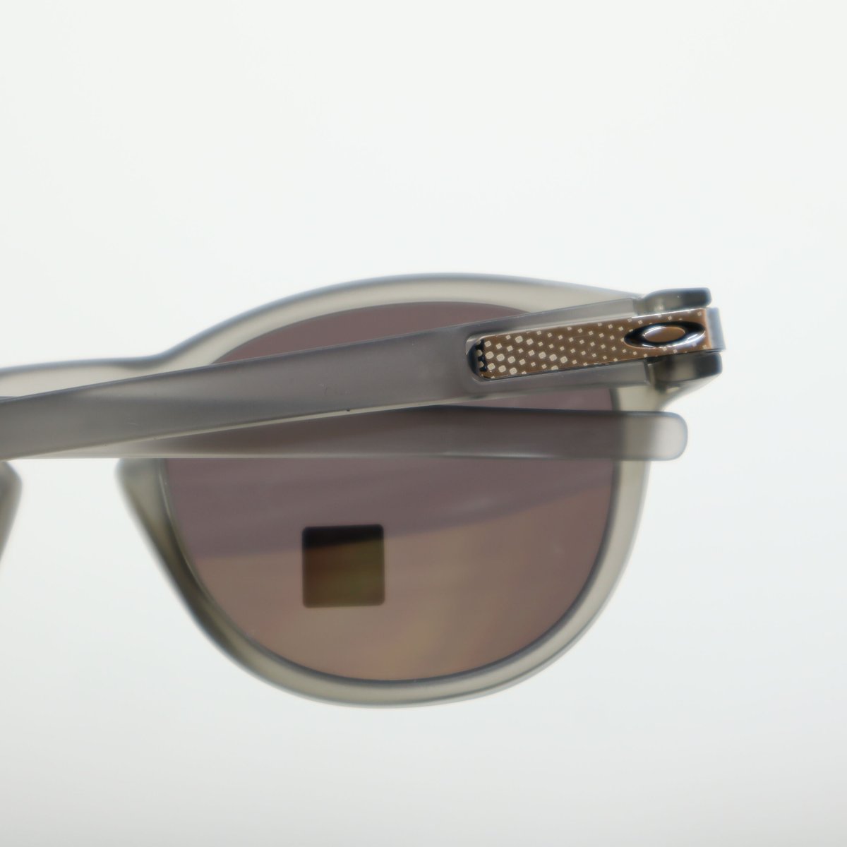 OAKLEY オークリー Latch ラッチ Matte Grey Ink / Prizm