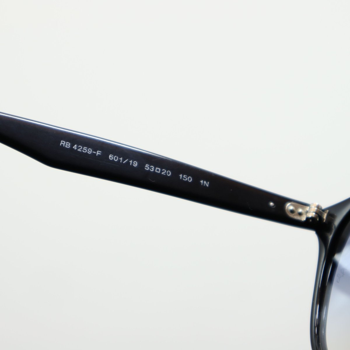 Ray-Ban レイバン RB4259-F 601/19 ライトブルーグラデーション Ray-Ban レイバン RB4259-F 601/19 ライトブルーグラデーション