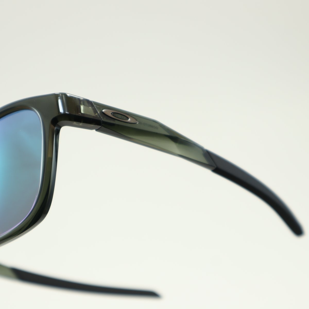 OAKLEY (オークリー) Shackle (シャックル) Olive ink / Priz