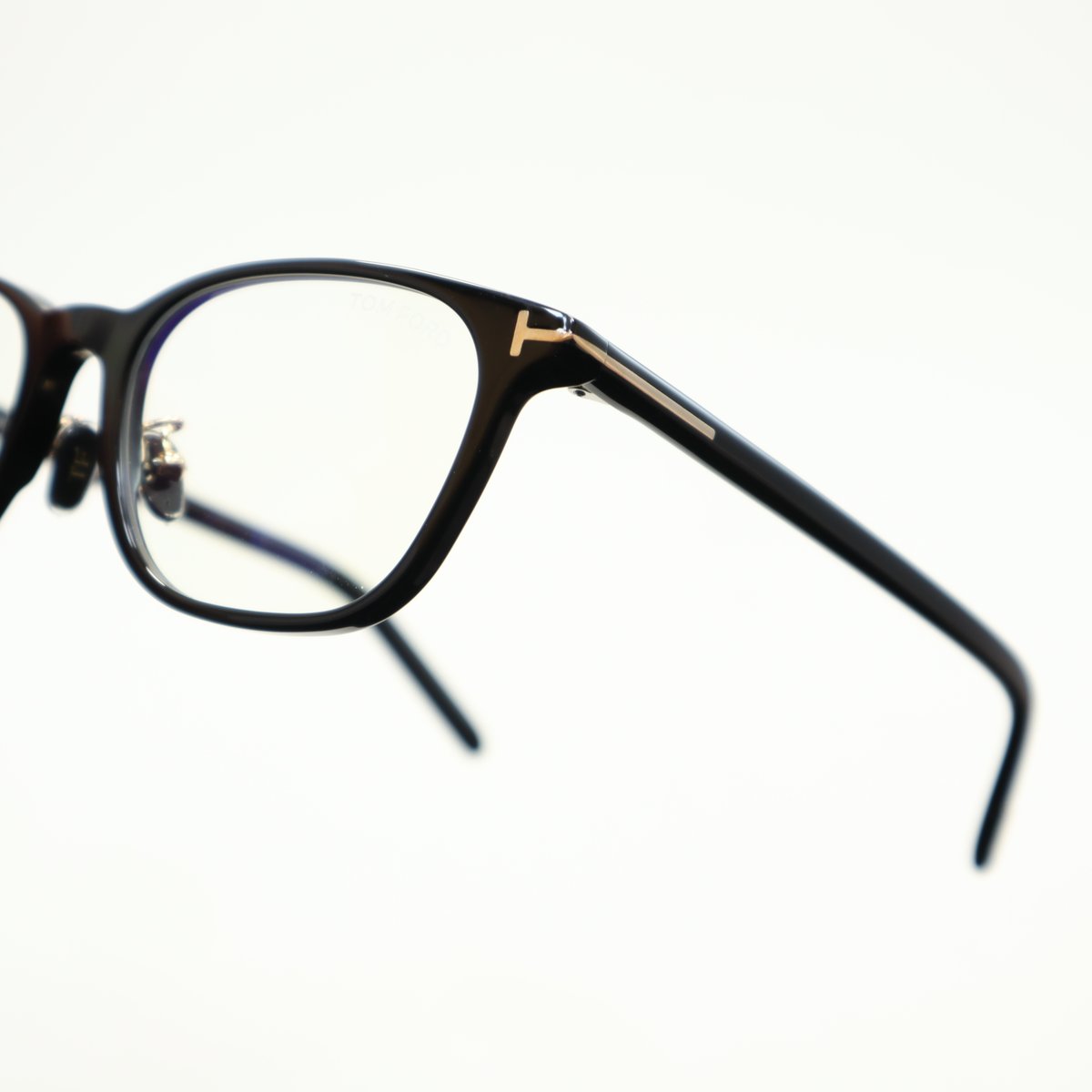 トムフォードTF5860-D-B　ECO　001 イトーレンズ 吉野北人さん着用】TOM FORD ブルーライトカット TF5860-D-B ECO 001