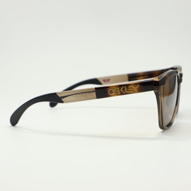 OAKLEY オークリー FROGSKINS RANGE フロッグスキンレンジ Brown T...