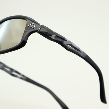 Zeque by ZEAL OPTICS (ゼクーバイジールオプティクス) STELTH (ステルス) / MONOCHROME CAMO / TRUVIEW SPORTS:SILVER MIRROR