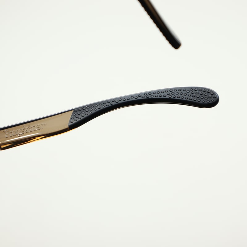 OAKLEY オークリー FROGSKINS RANGE フロッグスキンレンジ Brown OAKLEY オークリー FROGSKINS RANGE フロッグスキンレンジ Brown