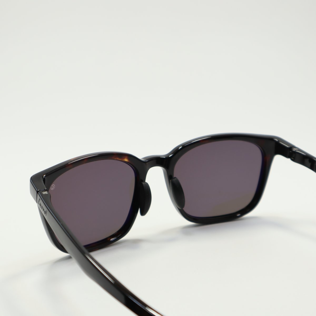 【美品】アイヴォルHEATHⅢ（56） HEATH III (56) DM-DG-DK.GRY