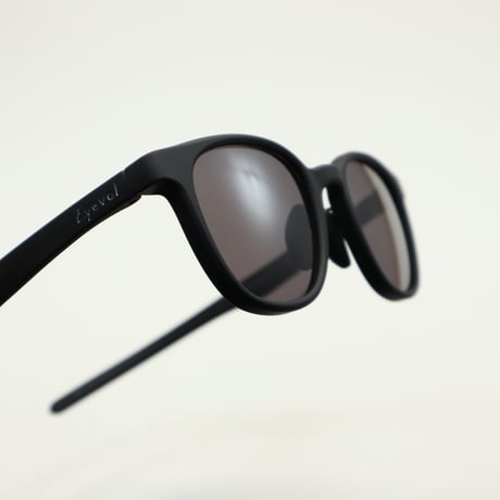 Eyevol アイヴォル MILBURN (51) ミルバーン(51) / MBK-DG