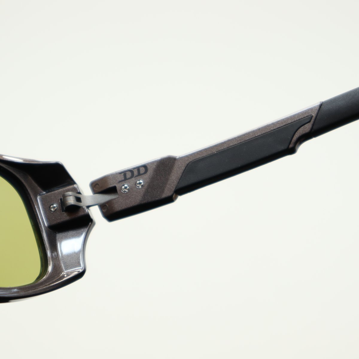 Zeque by ZEAL OPTICS (ゼクーバイジールオプティクス) DD