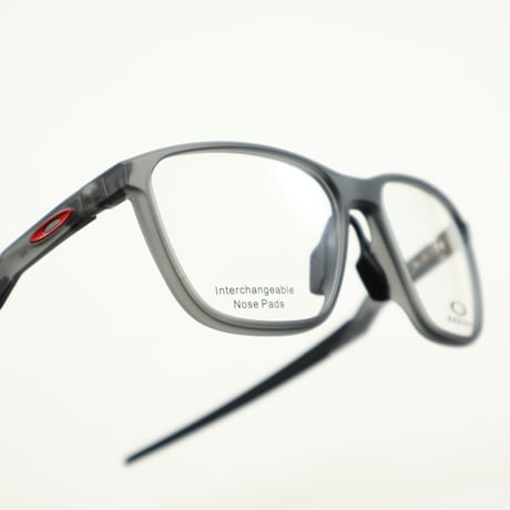 OAKLEY オークリー Futurity rs フューチャリティ アールエス OX8186-0256