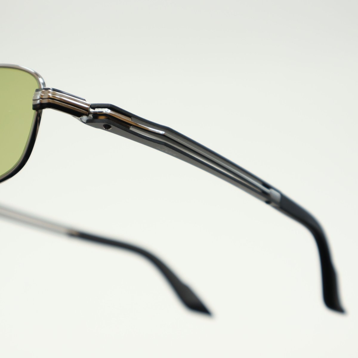 Zeque by ZEAL OPTICS (ゼクーバイジールオプティクス) Feiz'57 (フェイズ57) / Matte Chrome /  EASE GREEN / F-2001