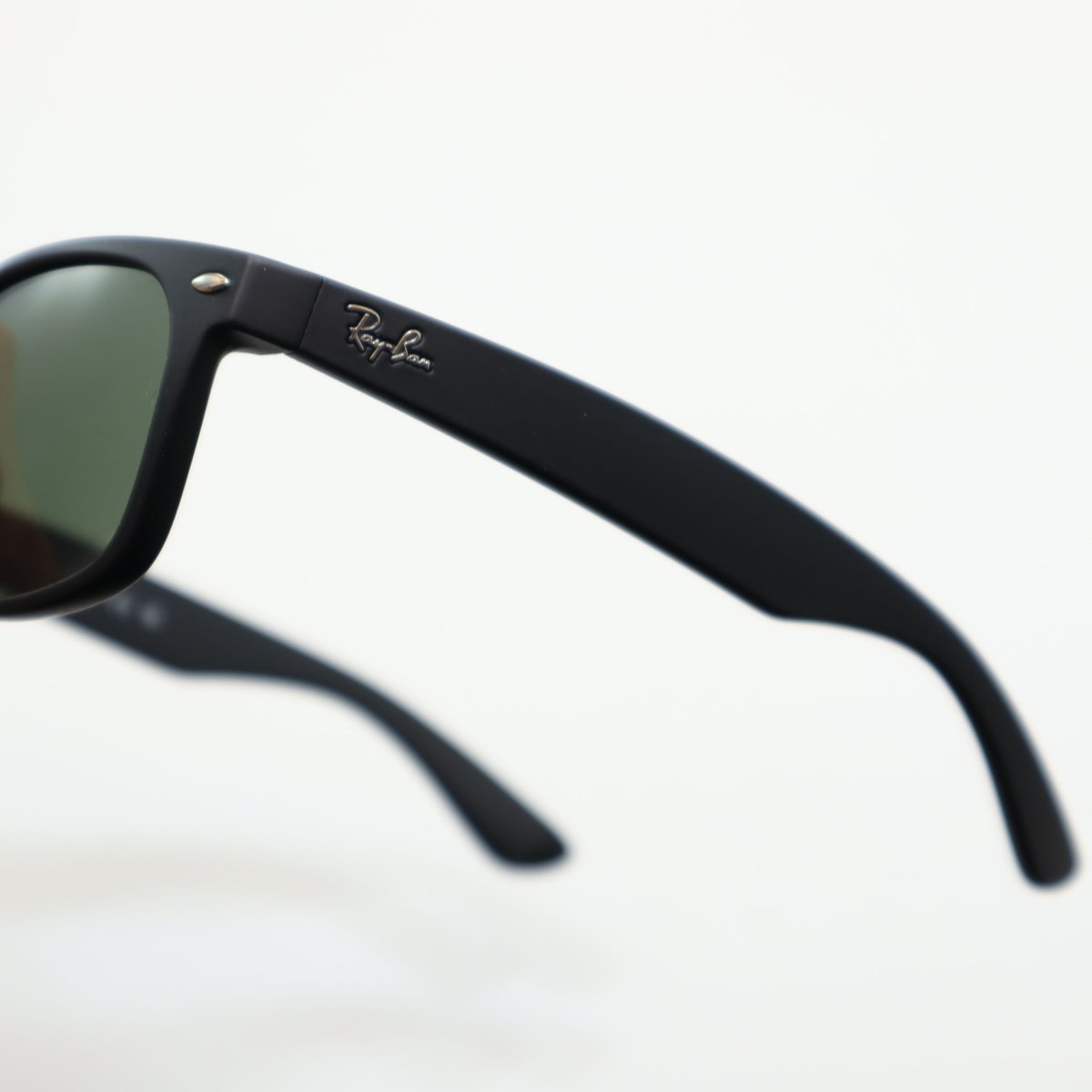 Ray-Ban レイバン RB2132-F 622 ニューウェイファーラー Ray-Ban レイバン RB2132-F 622 ニューウェイファーラー