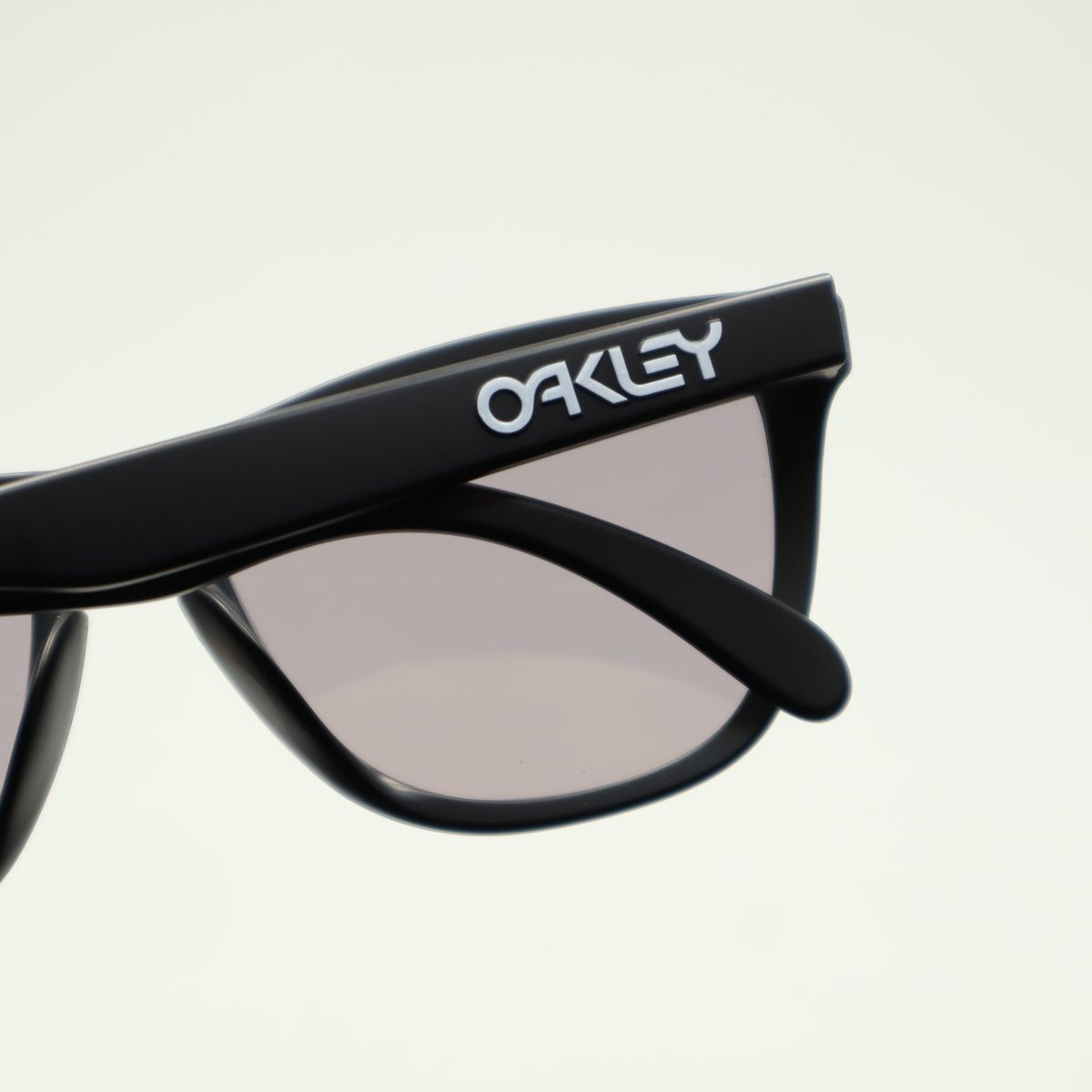 Oakley Frogskins フロッグスキン　マットブラック OAKLEY FROGSKINS RANGE A オークリー フロッグスキン レンジ