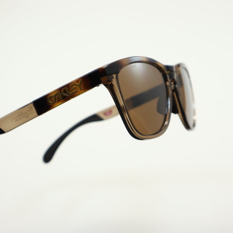 OAKLEY オークリー FROGSKINS RANGE フロッグスキンレンジ Brown OAKLEY オークリー FROGSKINS RANGE フロッグスキンレンジ Brown