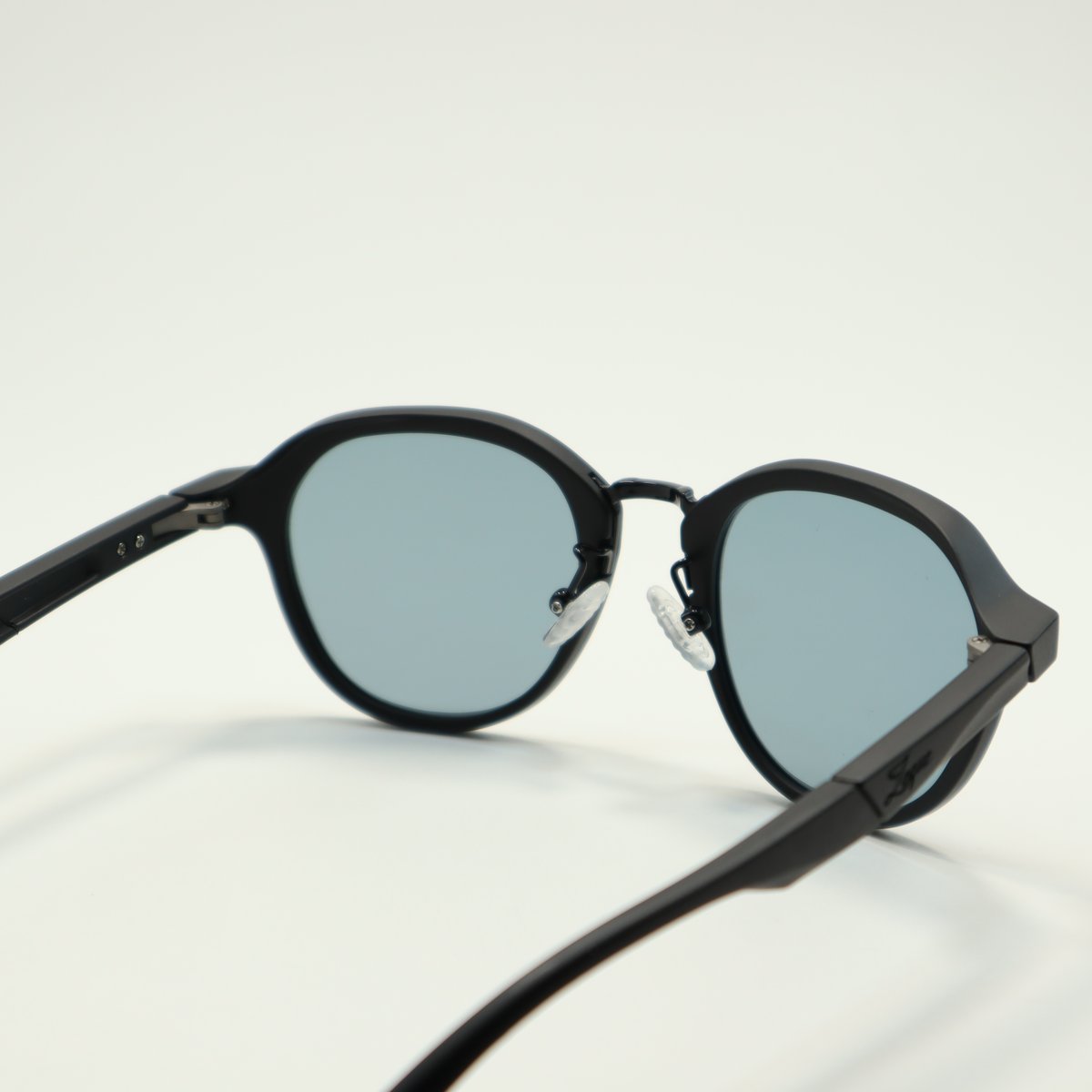 Zeque by ZEAL OPTICS (ゼクーバイジールオプティクス) Julia Zeque by ZEAL OPTICS (ゼクーバイジールオプティクス) Julia