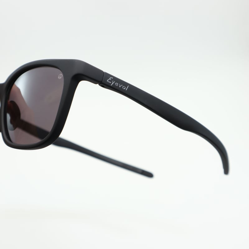 【美品】アイヴォルHEATHⅢ（56） HEATH3 56 サングラス(サングラス)|Eyevol(アイヴォル) の通販