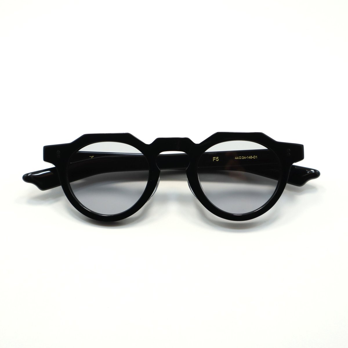 Few by NEW. フューバイニュー / F5 c-1 Black | メガネのクギミヤ Few by NEW. フューバイニュー / F5 c-1 Black | メガネのクギミヤ