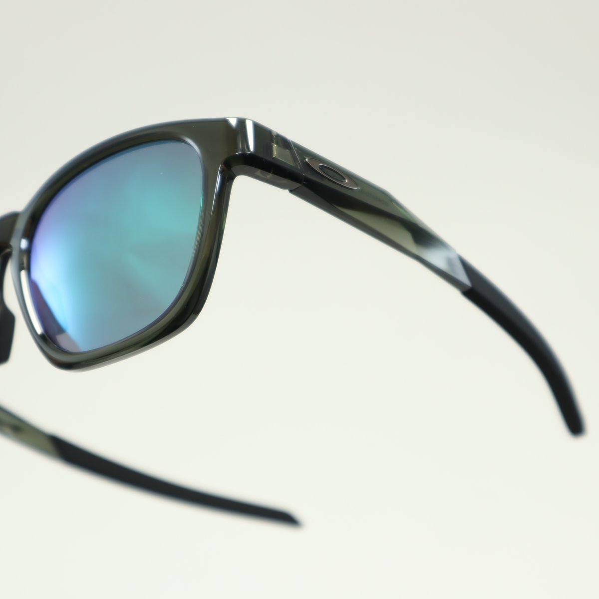 OAKLEY (オークリー) Shackle (シャックル) Olive ink / Priz