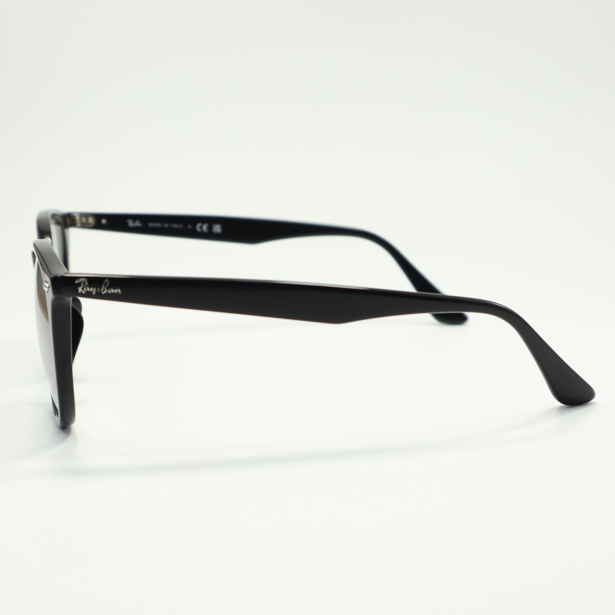 Ray-Ban レイバン RB4258-F 601/87 ライトグレーレンズ | メガネ Ray-Ban レイバン RB4258-F 601/87 ライトグレーレンズ | メガネ