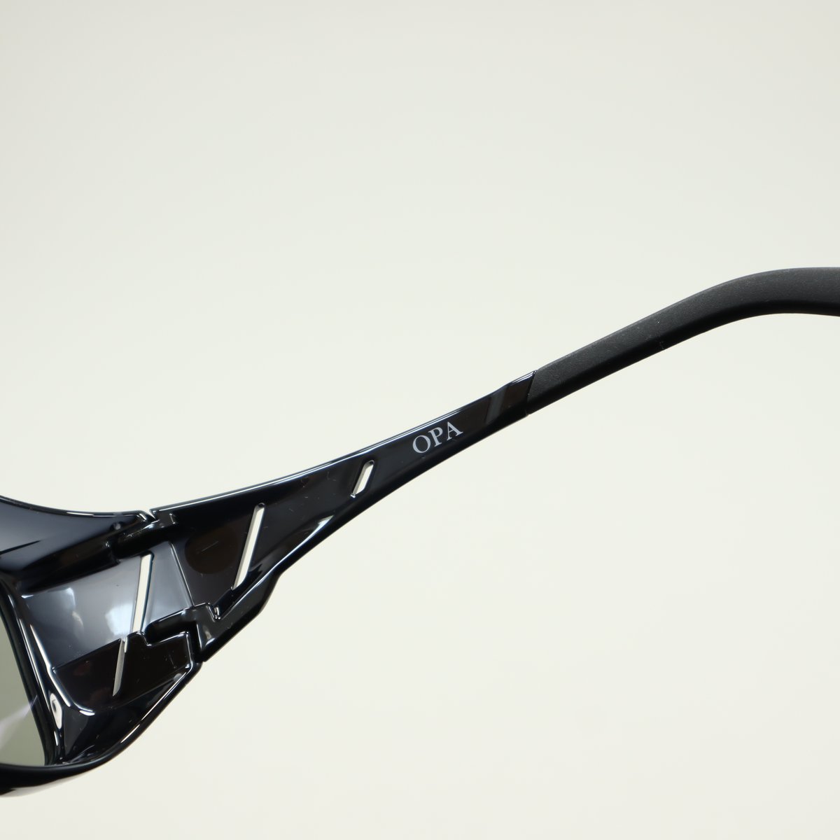 Zeque by ZEAL OPTICS (ゼクーバイジールオプティクス) OPA (オーパ)